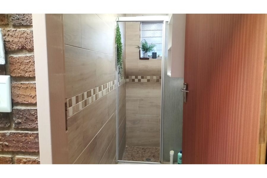 5 Bedroom Property for Sale in Elandsrand North West